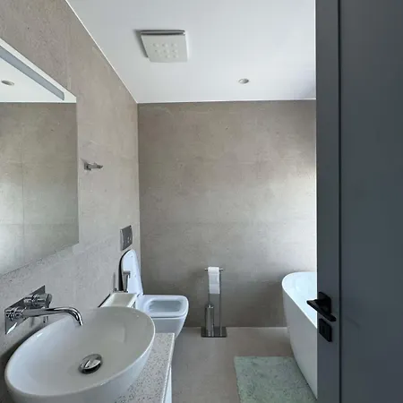 דירה Penthouse With Jackuzy סרנדה
